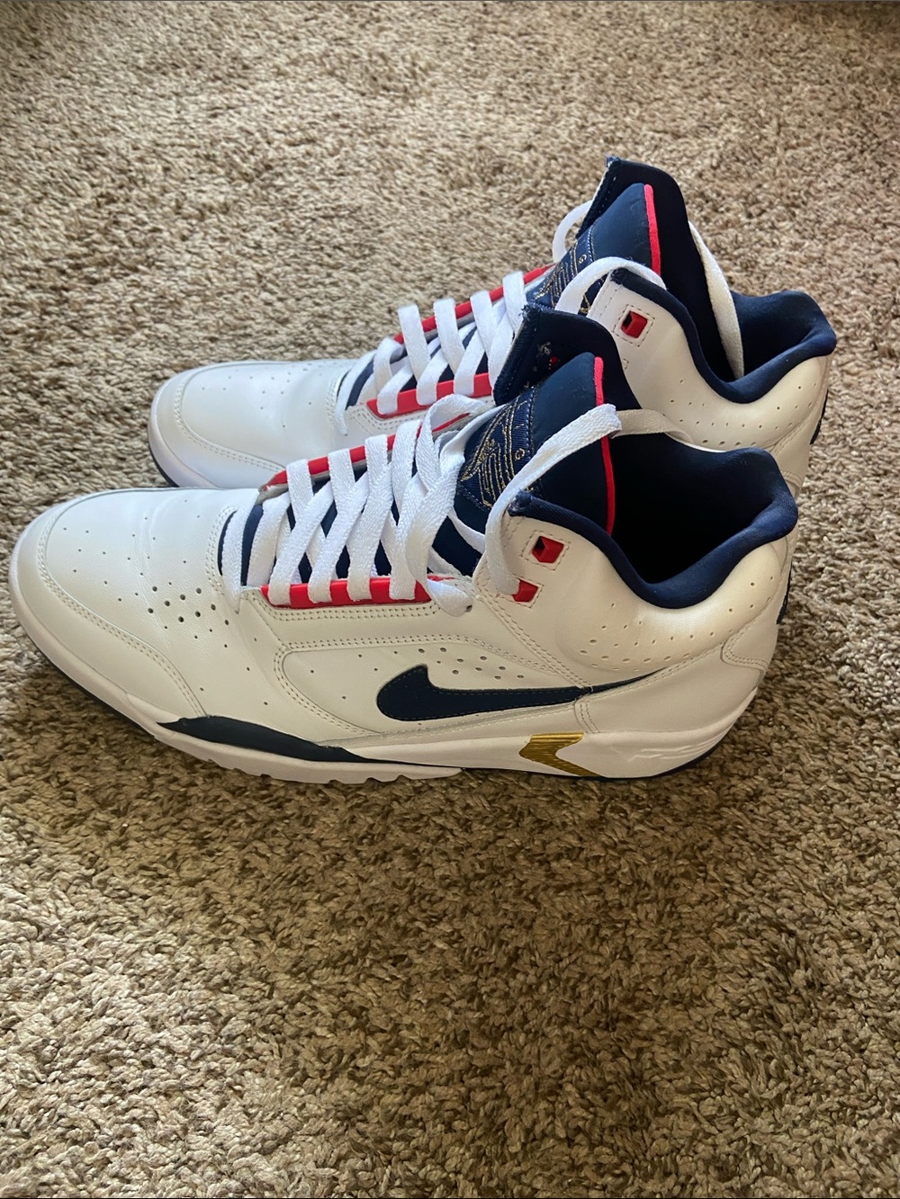 Men’s Nike Flight Sneakers